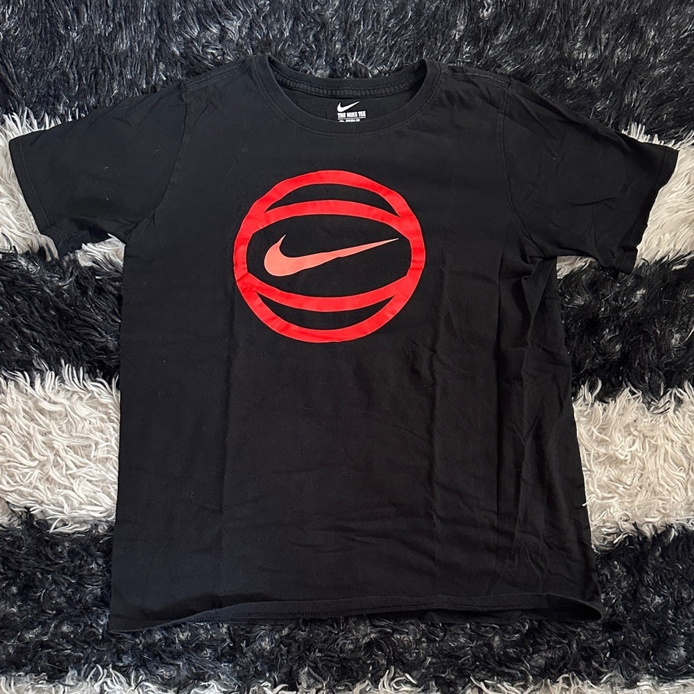 Nike Youth Basketball Theme Logo Tee, XL